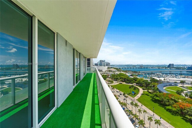 Building Photo - 50 Biscayne Blvd