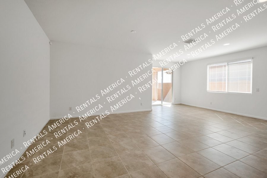 Building Photo - 3489 E Ridley Rd