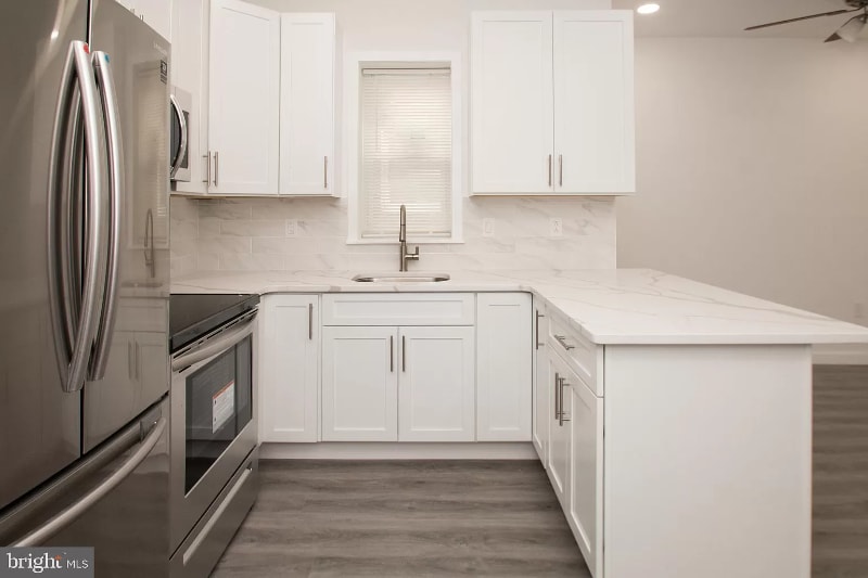 Building Photo - 2437 S 13th St