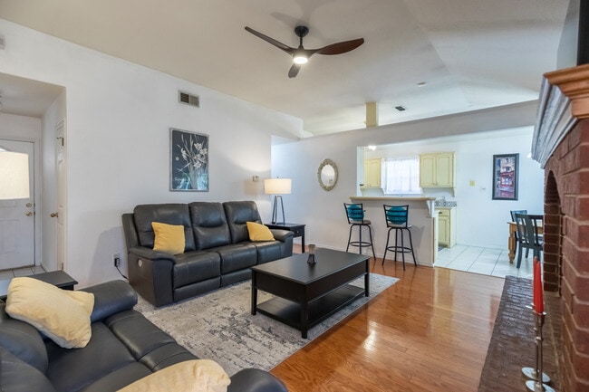 Building Photo - 5072 Big Sky Dr