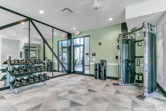 Building Photo - 29W710 Cambridge Ct