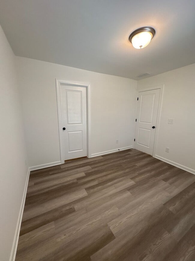 Building Photo - BRAND NEW SINGLE FAMILY HOME IN LOGANVILLE