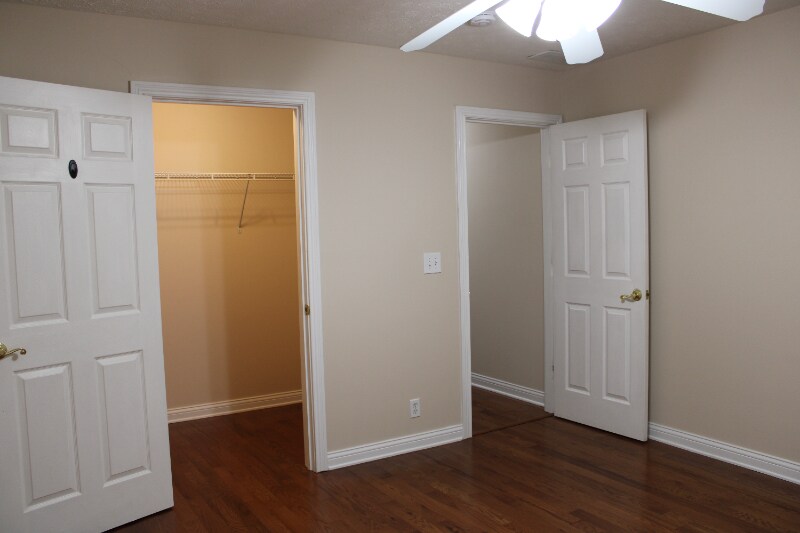 Building Photo - 4504 Langly Ct