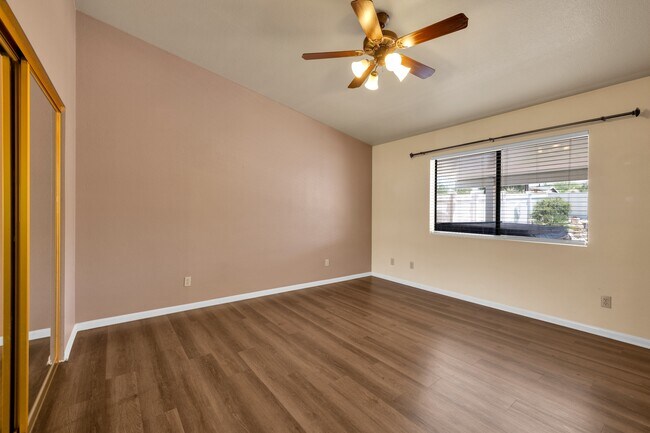 Building Photo - 57815 Desert Gold Dr