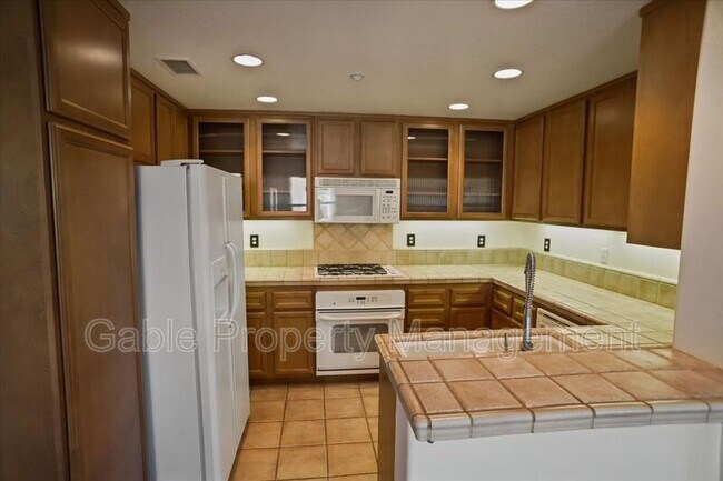 Building Photo - 26956 Pebble Beach Dr