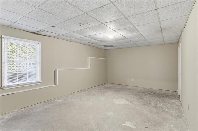 Building Photo - 3986 Fox Glen Dr