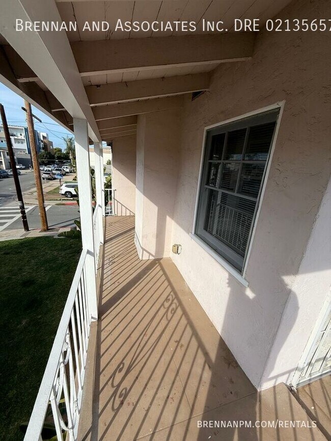 Building Photo - 253 Church Ave