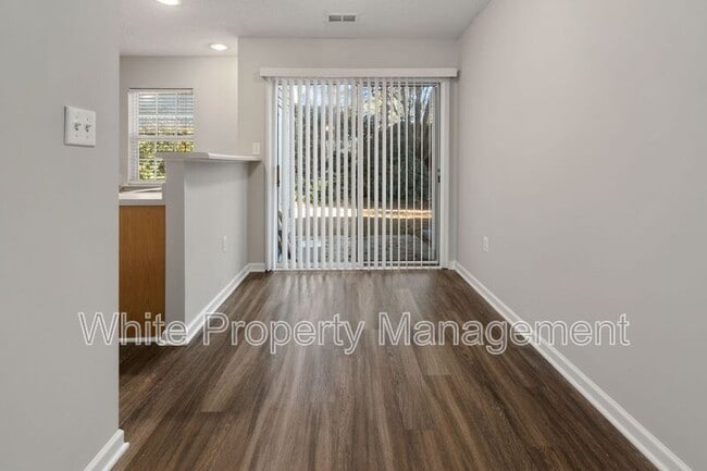 Building Photo - 12311 Bluestem Ln