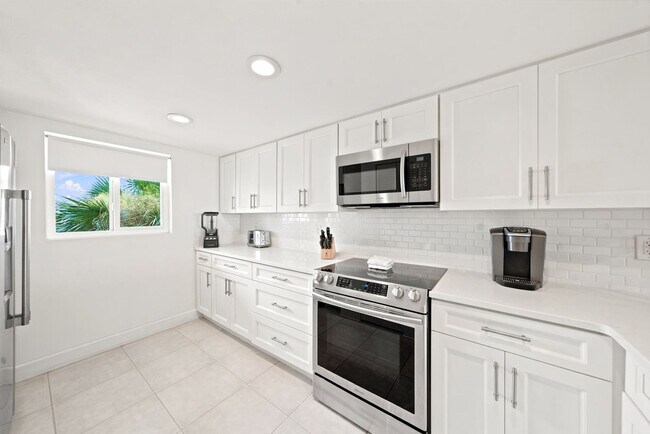Building Photo - 3060 N Atlantic Ave
