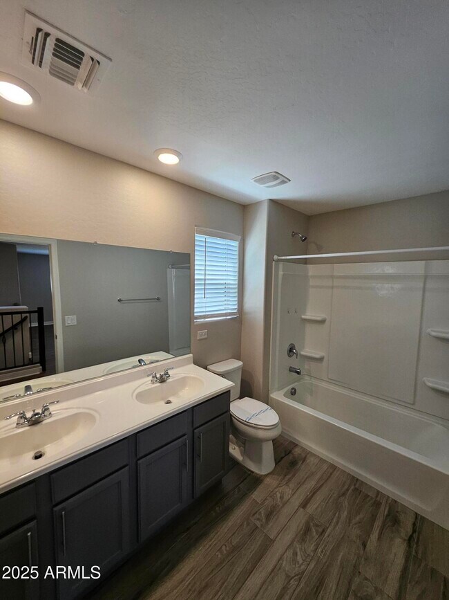 Building Photo - 40537 W Helen Ct