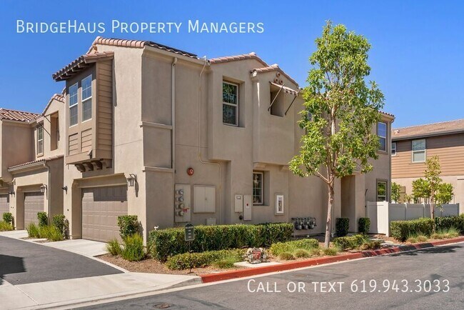 Building Photo - 1212 Via Lucero