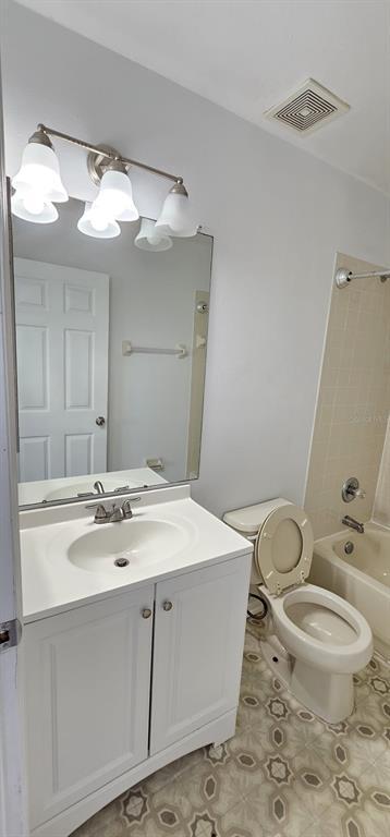 Building Photo - 641 Kensington Lake Cir