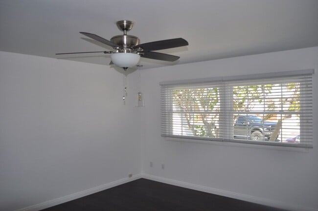 Building Photo - Serra Mesa  SFH Detached “4BR/2.5BA + offi...