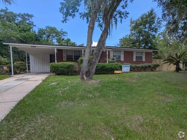 Building Photo - 3557 Edgewater Dr