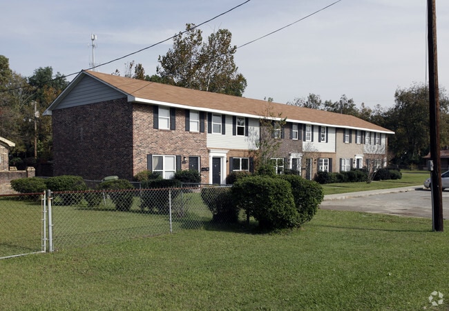 Building Photo - Winyah Apartments