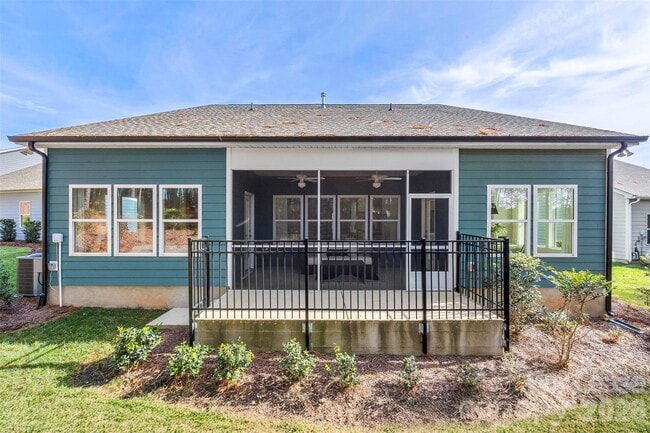 Building Photo - 21232 Sanctuary Dr