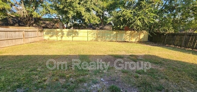Building Photo - 510 Stonewall Dr
