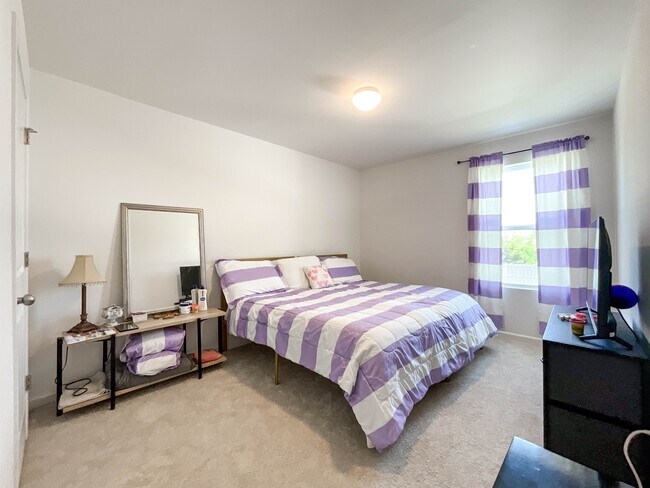 Building Photo - 494 Aspire Cir