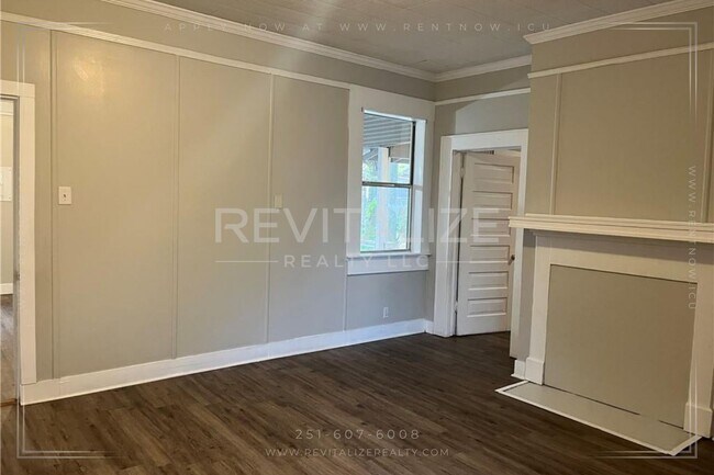 Building Photo - 4 Bed/3 Bath Home in Chickasaw East Village