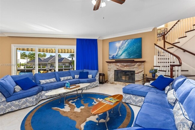 Building Photo - 70 Bay Colony Ln