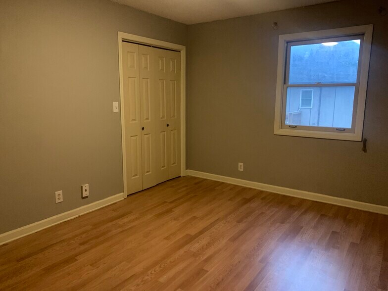Building Photo - 121 Arcadia Ln