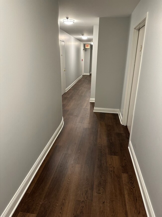 Building Photo - 650 Beacon St