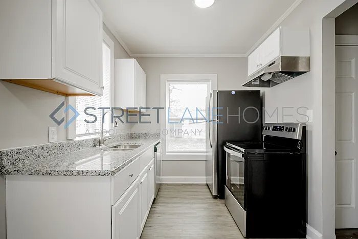 Building Photo - 8203 4th Ave S