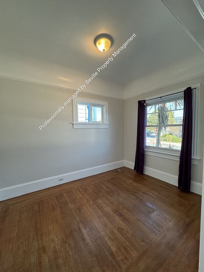 Building Photo - MOVE-IN READY 2+BR House in Prime NOBE neighborhood