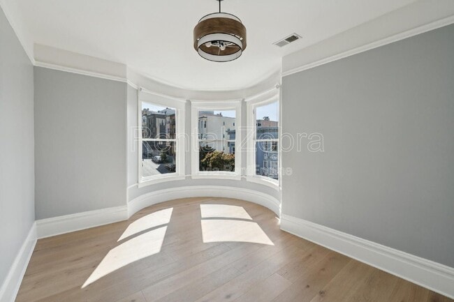 Building Photo - 1192 Pacific Ave