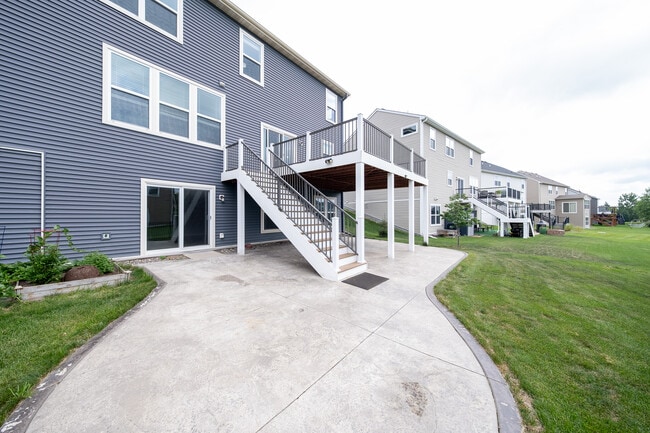 Building Photo - 9183 Lighthouse Ln
