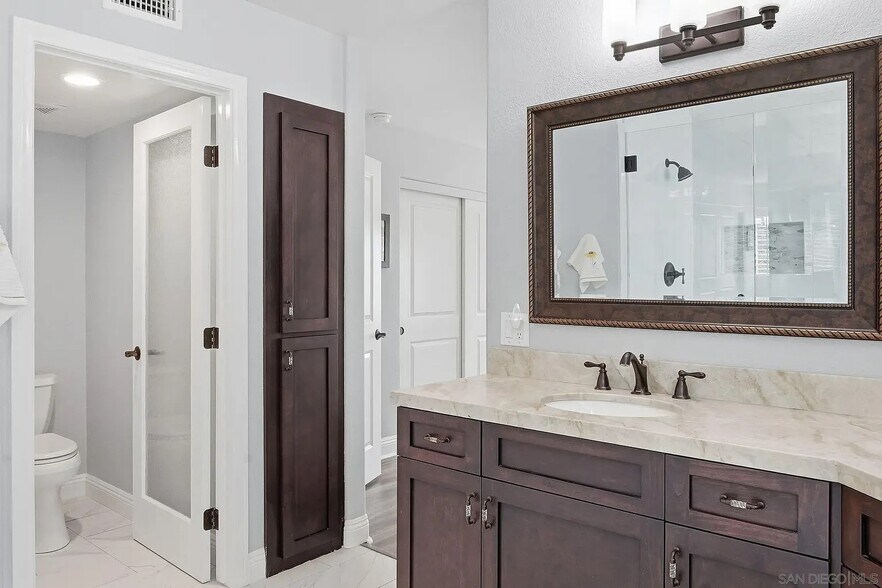 Building Photo - 7773 Eagle Ridge Dr