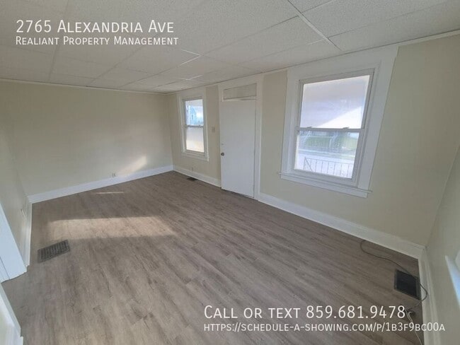 Building Photo - 2765 Alexandria Ave