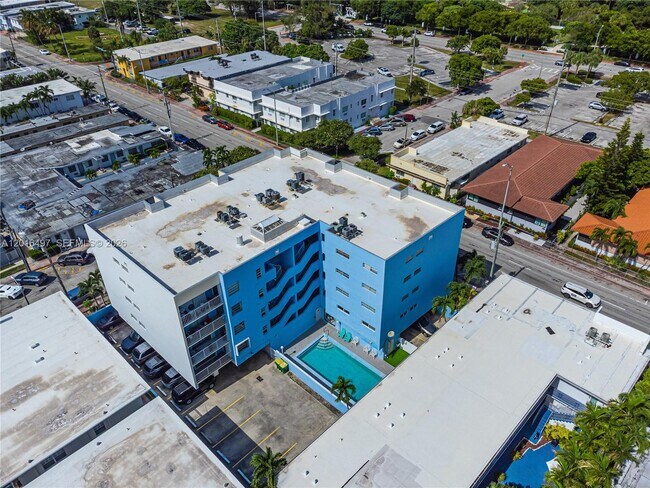 Building Photo - 8340 Harding Ave