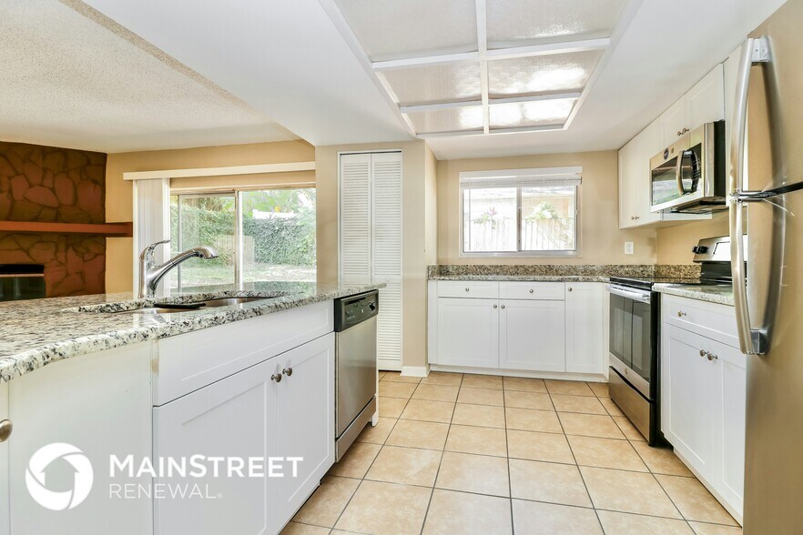 Building Photo - 37 Harbor Oaks Cir