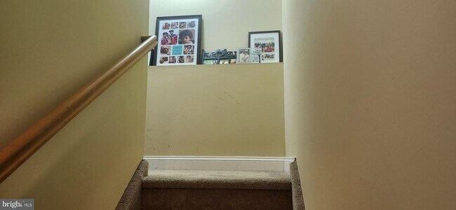 Building Photo - 2 Marchesi Dr