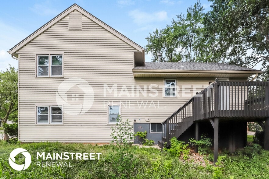 Building Photo - 7601 N Stoddard Ave