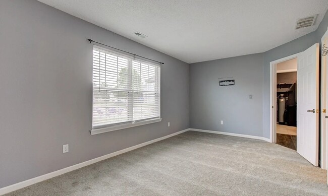 Building Photo - 7918 Bitternut Dr