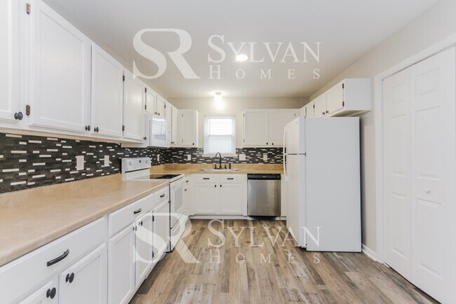 Building Photo - Unwind and Explore in Indianapolis'