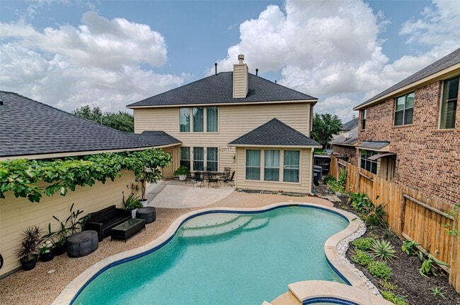 Building Photo - 6219 St Rosalia Dr