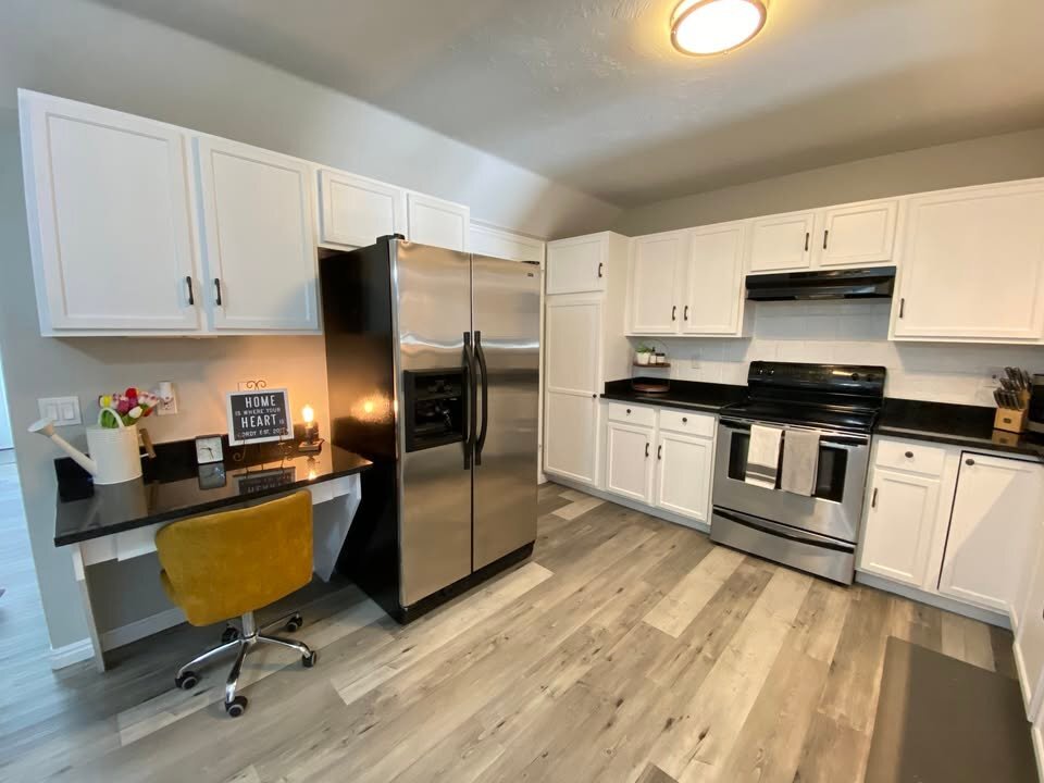 Building Photo - 865 N 500 W