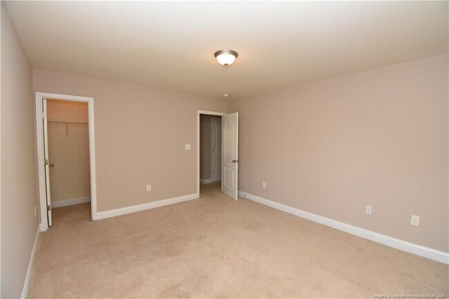 Building Photo - 148 S Prince Henry Way