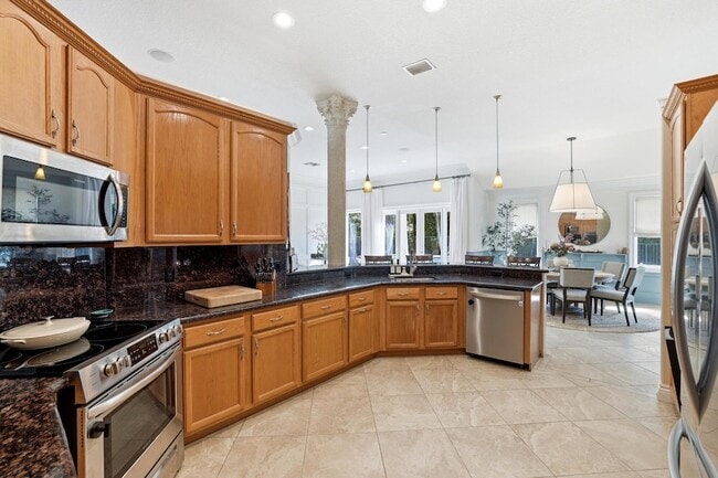 Building Photo - 1350 Pampas Way