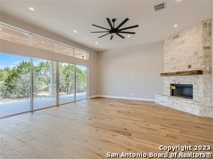 Building Photo - 103 River Mountain Dr