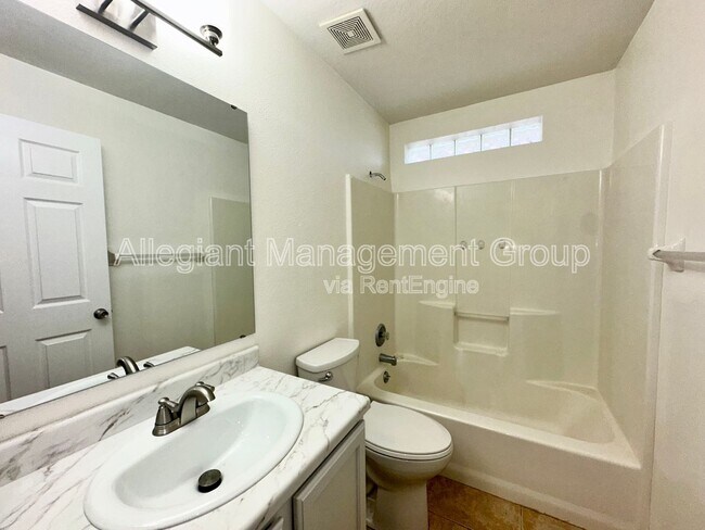 Building Photo - 2944 Summer Winds Cir