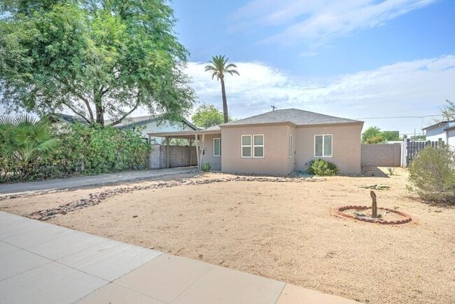 Building Photo - READY TO VIEW NOW! Beautiful Remodeled Home in the Coronado District Area