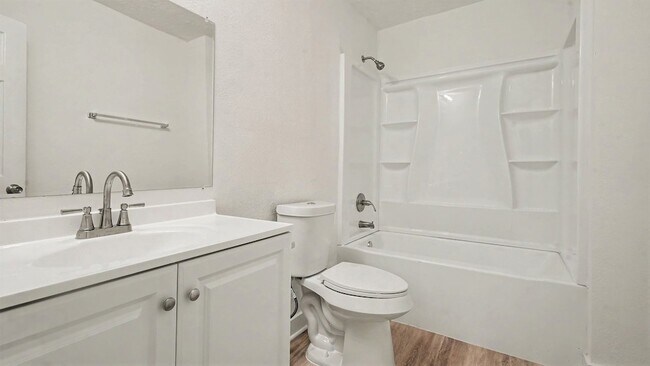 Building Photo - 654 Ridge Dr