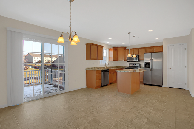 Building Photo - 5175 Winthrop Ave