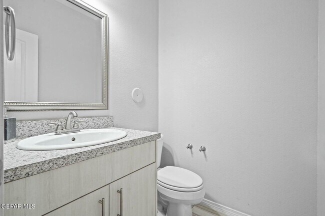 Building Photo - 12922 Clevedon St