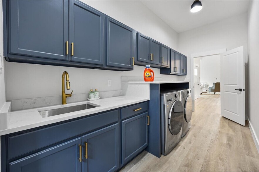 Building Photo - 2522 Park Row Ave