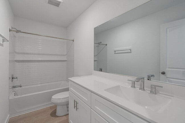 Building Photo - 30530 Wolfburn St